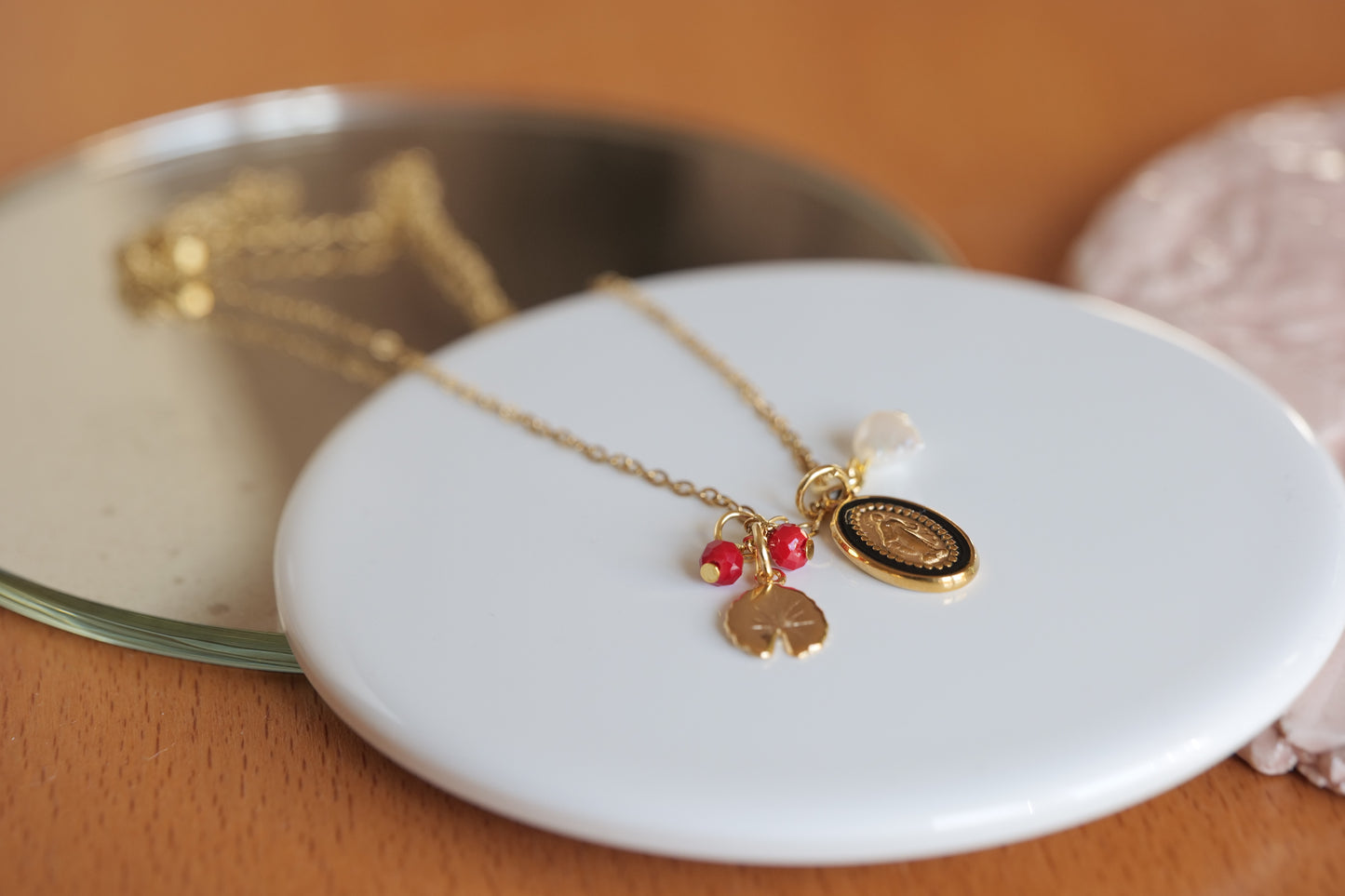 Collana Charms Blu e foglia