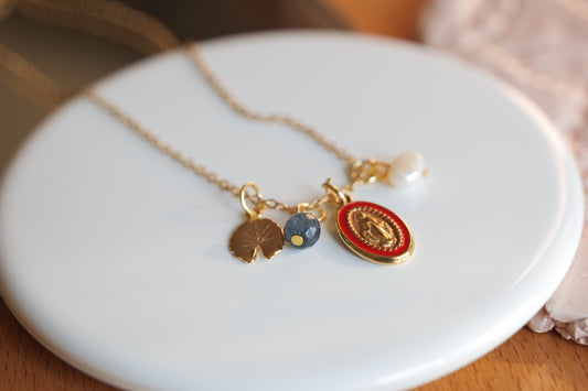 Collana Charms Rossa e foglia