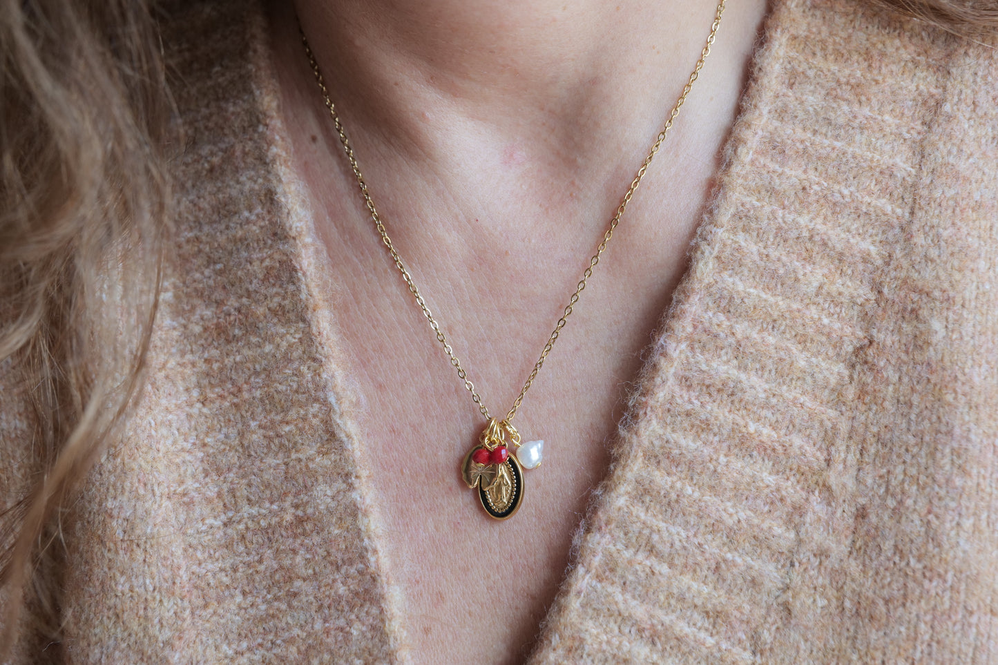 Collana Charms Blu e foglia